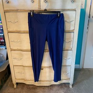 DONATING ON 11/18 | Bally Total Fitness leggings